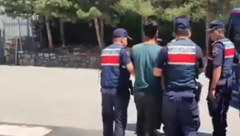 Türkiye'de 14 İlde DAEŞ Operasyonu: 26 Kişi Gözaltına Alındı