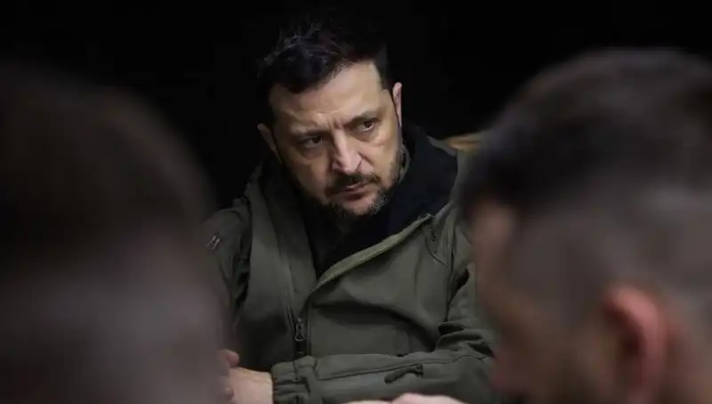 Zelenski’den Şok Açıklama: Rusya Kuzey Kore Füzesine mi Başvurdu?