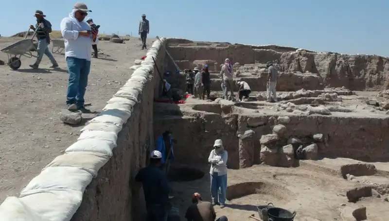 Kilis Oylum Höyük'te Kazı Çalışmaları, Sıcak Havaya Rağmen Devam Ediyor!
