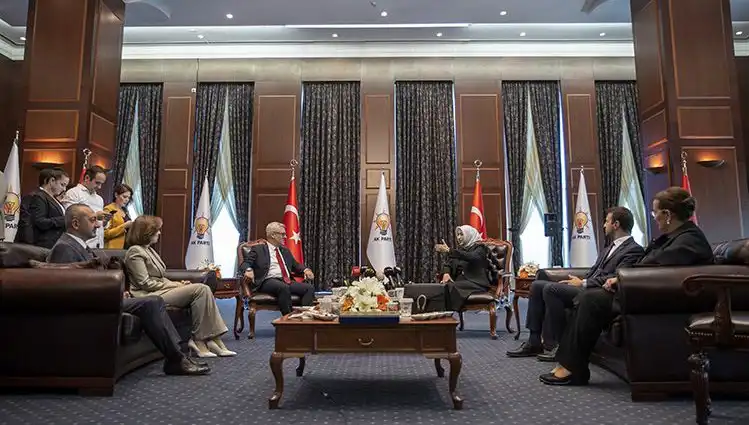 AK Parti Bayramlaşma Programı Duyuruldu: CHP Yine Neden Yer Almıyor?
