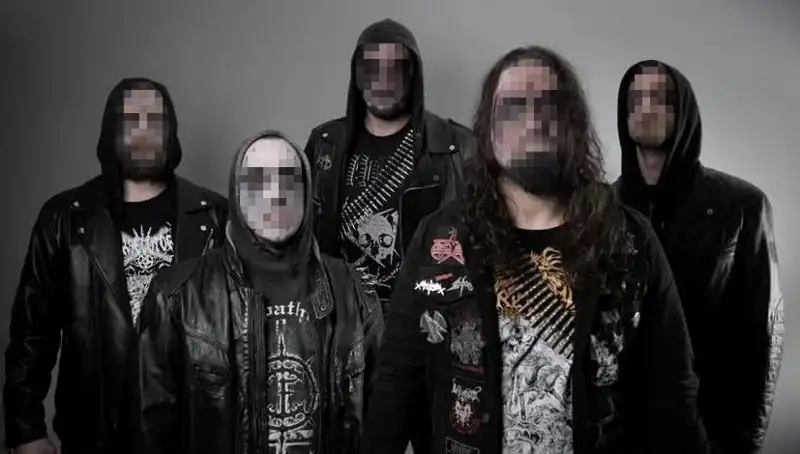 Rock Grubu Üyeleri Dini Değerlere Hakaretten Tutuklandı: Dava Süreci Başladı