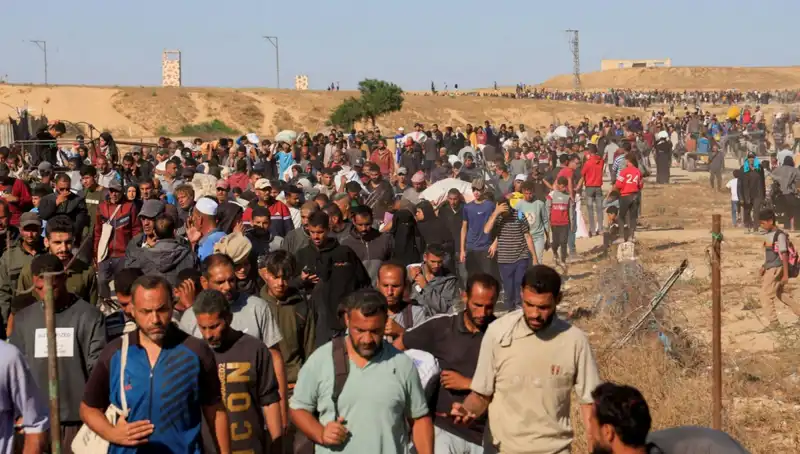 Gazze'de İnsani Yardım Bekleyenlere Saldırı: 15 Filistinli Can Verdi
