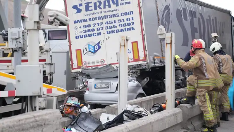 Bayram Tatilinde Trafikte 72 Kişinin Hayatını Kaybetmesi Üzerine Dikkat Çeken Veriler