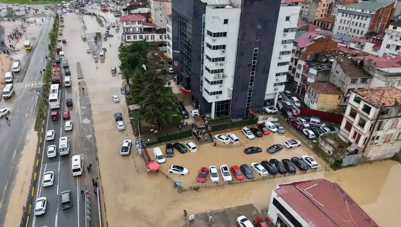 Trabzon'da Sel Felaketi: Kaybolan Kişi İçin Umutlar Tükenmiyor