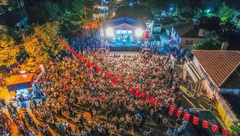 Türkiye’nin En Renklisi: Leylek Şenliği Tarihleri ve Detayları