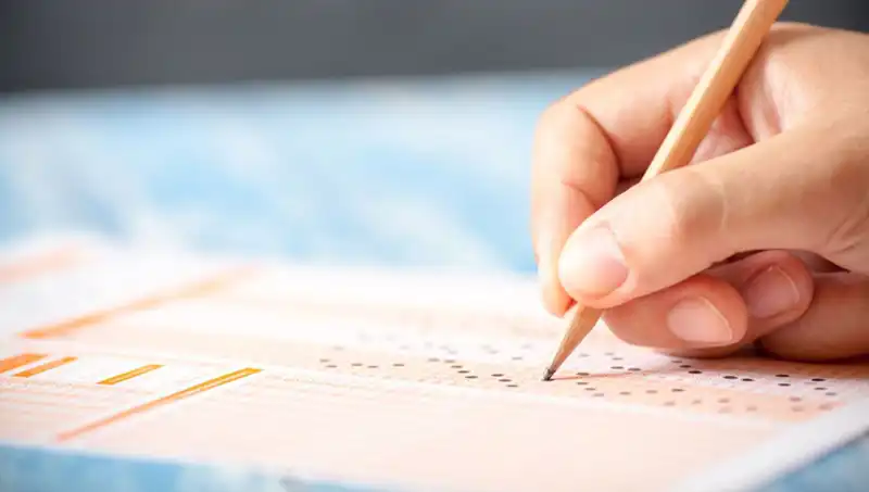 Sınavda Başarının Anahtarı: En Verimli Çalışma Saati Nedir?