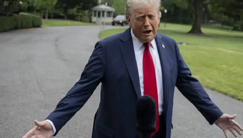 Trump'tan Çarpıcı Açıklama: "Ülkeler Bazen Savaşmak Zorunda Kalıyor"