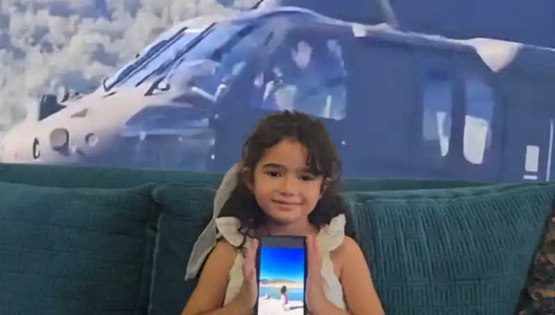 Sikorsky Pilotu, Hifa'daki Küçük Çocuğa Unutulmaz Bir Selam Gönderdi