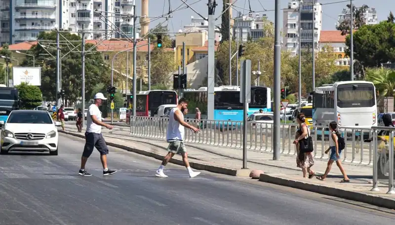 Trafikte Artan Kazaların Nedeni: Bilinçsizlik ve Tehlikeli Davranışlar