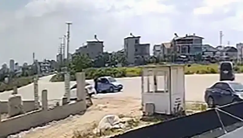 Park Halindeki Araçlardan Yapılan Büyük Hırsızlık Olayında 450 Bin Lira Çalındı!