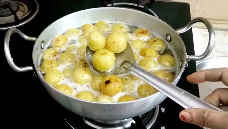 C Vitamini Sentezini Artırmanın Sırları: Aç Karnına Bir Bardak Yeter!