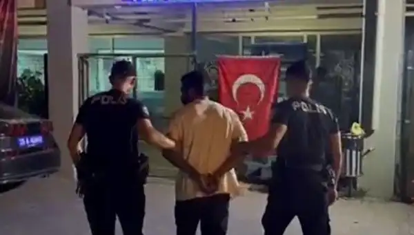 İzmir'de 18 Yıl 9 Ay Hapis Cezasıyla Firari Yakalandı