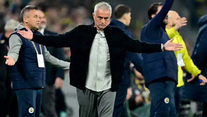 Mourinho'ya Yönelik Eleştiriler: "Modası Geçmiş Bir Teknik Direktör"