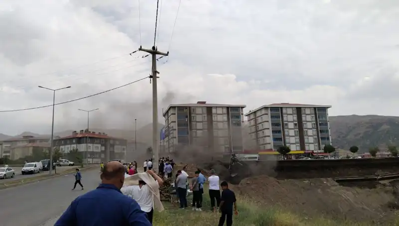 Bitlis'te Şok Eden Doğalgaz Hattı Patlaması: Olay Yerinden Son Dakika Gelişmeleri