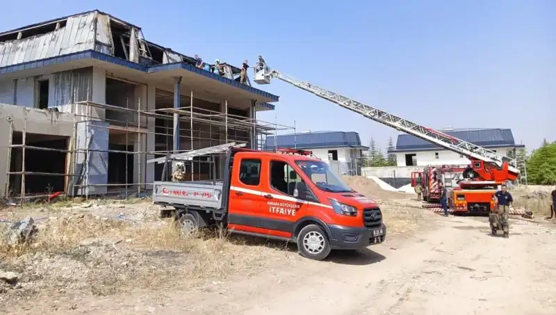 Gölbaşı'nda Villaları Tehdit Eden Korkunç Yangın: Olayın Detayları Ortaya Çıktı