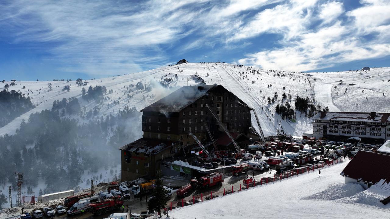 Bolu Belediyesi'nden Şok Karar: Yanan Otele "Uygunluk" Belgesi Verilmiş!