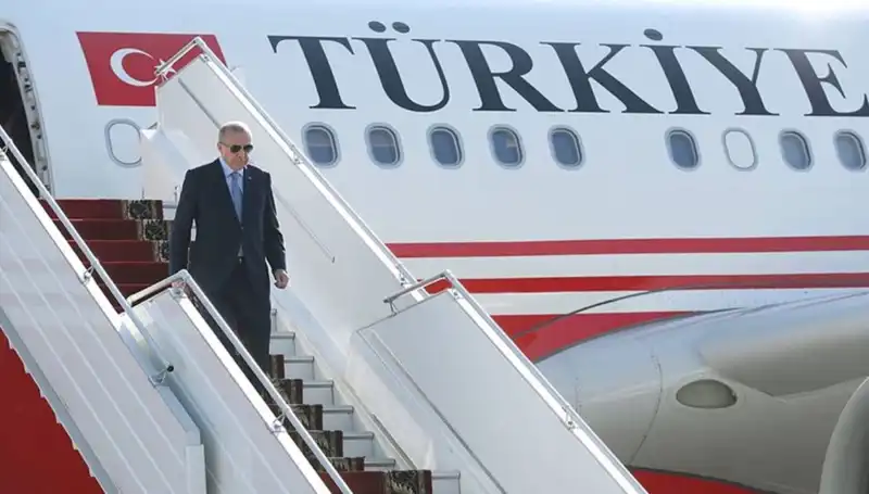 Cumhurbaşkanı Erdoğan İtalya'daki Zirve Sonrası Türkiye'ye Döndü