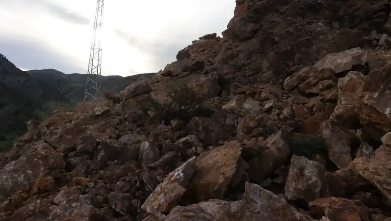Erzurum'da Dev Heyelan: Yolda Kalan Araçlar ve Heyecan Dolu Gelişmeler