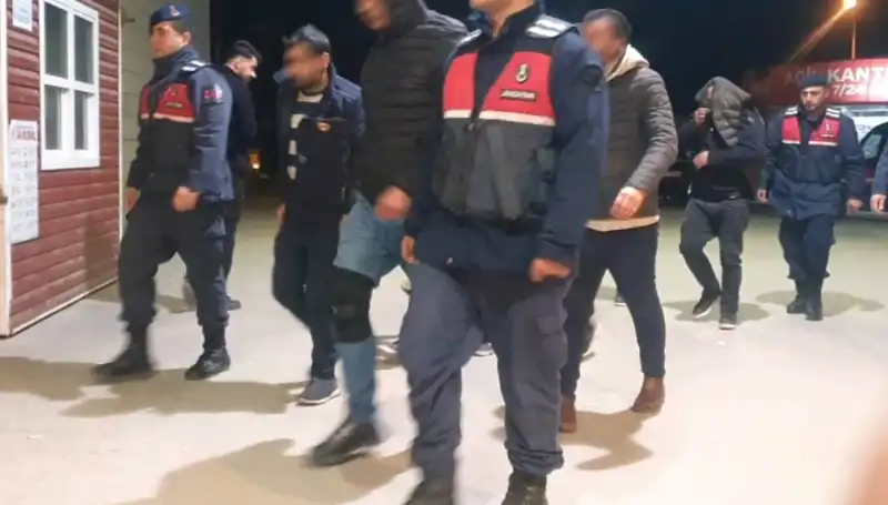 Bağ Evinde Uyuşturucu Partisi: Polisi Alarm Durumuna Geçirdi!