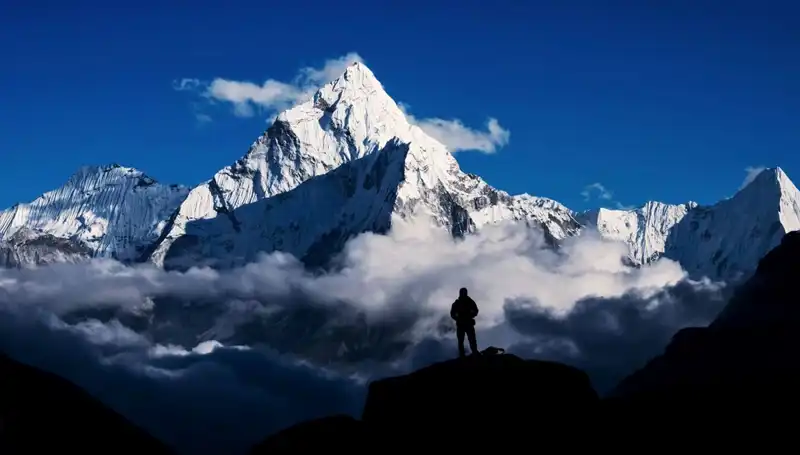 Everest Dağı'nda Tırmanış Deneyimi Değişiyor: Yeni Teknolojilerle Zirveye Ulaşım