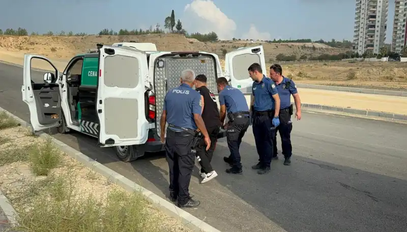 Yol Kenarında Bulunan Ceset, Gizemi Derinleştiriyor: Olayın Ardındaki Gerçekler