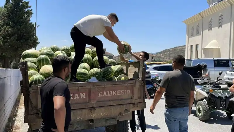 Karpuz Severler Buraya! Ücretsiz Dağıtım Etkinliği Şaşırttı