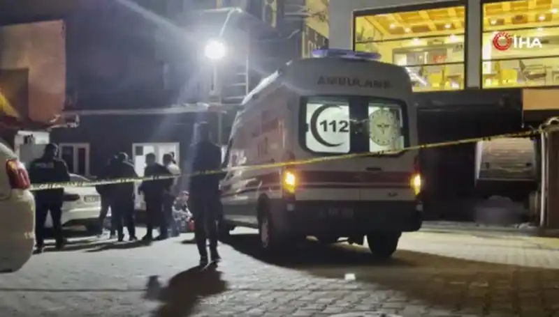 Gece Kulübü Önünde Alacak Verecek Cinayeti: Olayın Detayları ve Gözaltılar