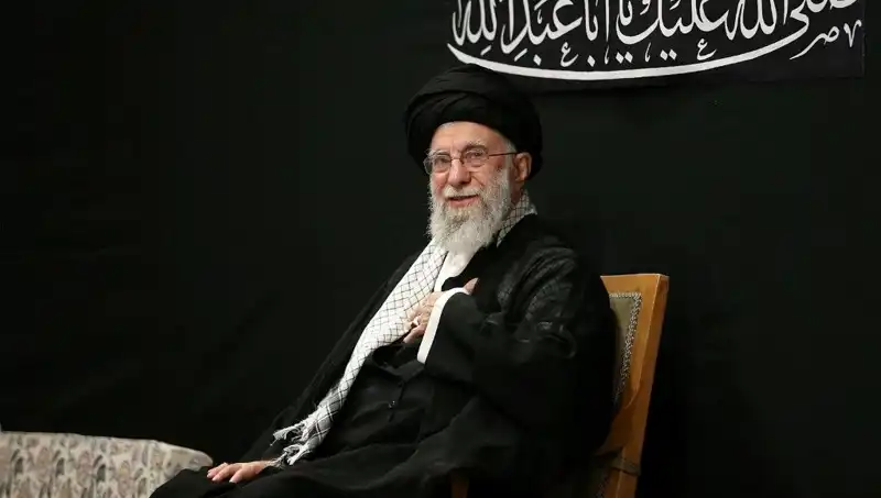 Hamaney, İsrail ile Savaş Sonrası İlk Kez Kamuoyu Önünde