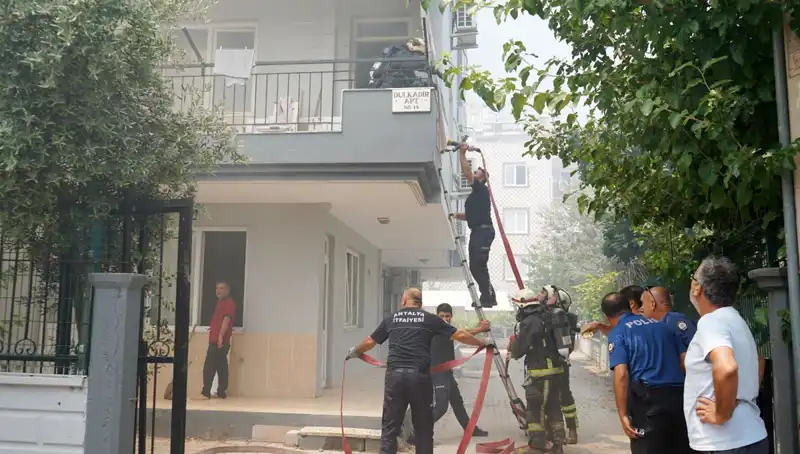 Arkadaş Tartışması Korkunç Sonuçlandı: Daireler Yanarak Küle Döndü